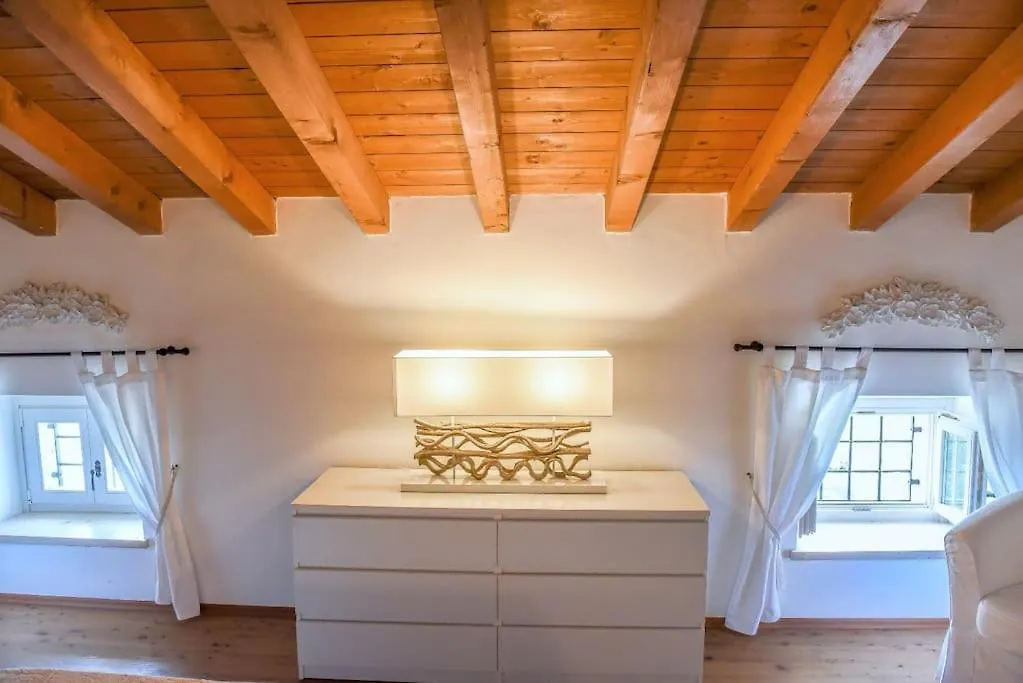 Guest House In Villa Gabrielle Torri Del Benaco