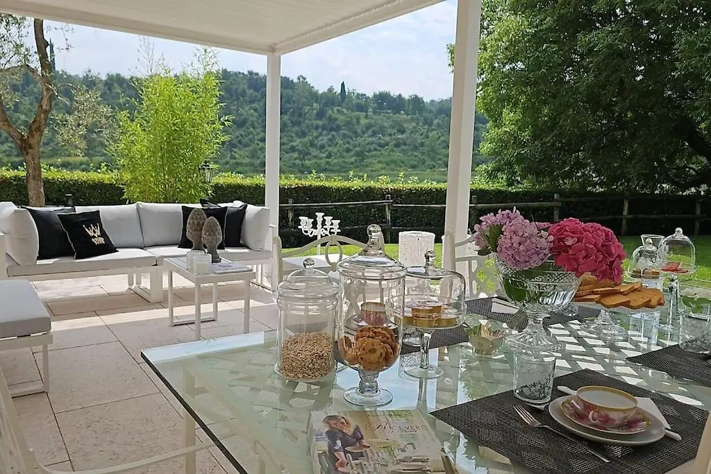Guest House In Villa Gabrielle Torri Del Benaco
