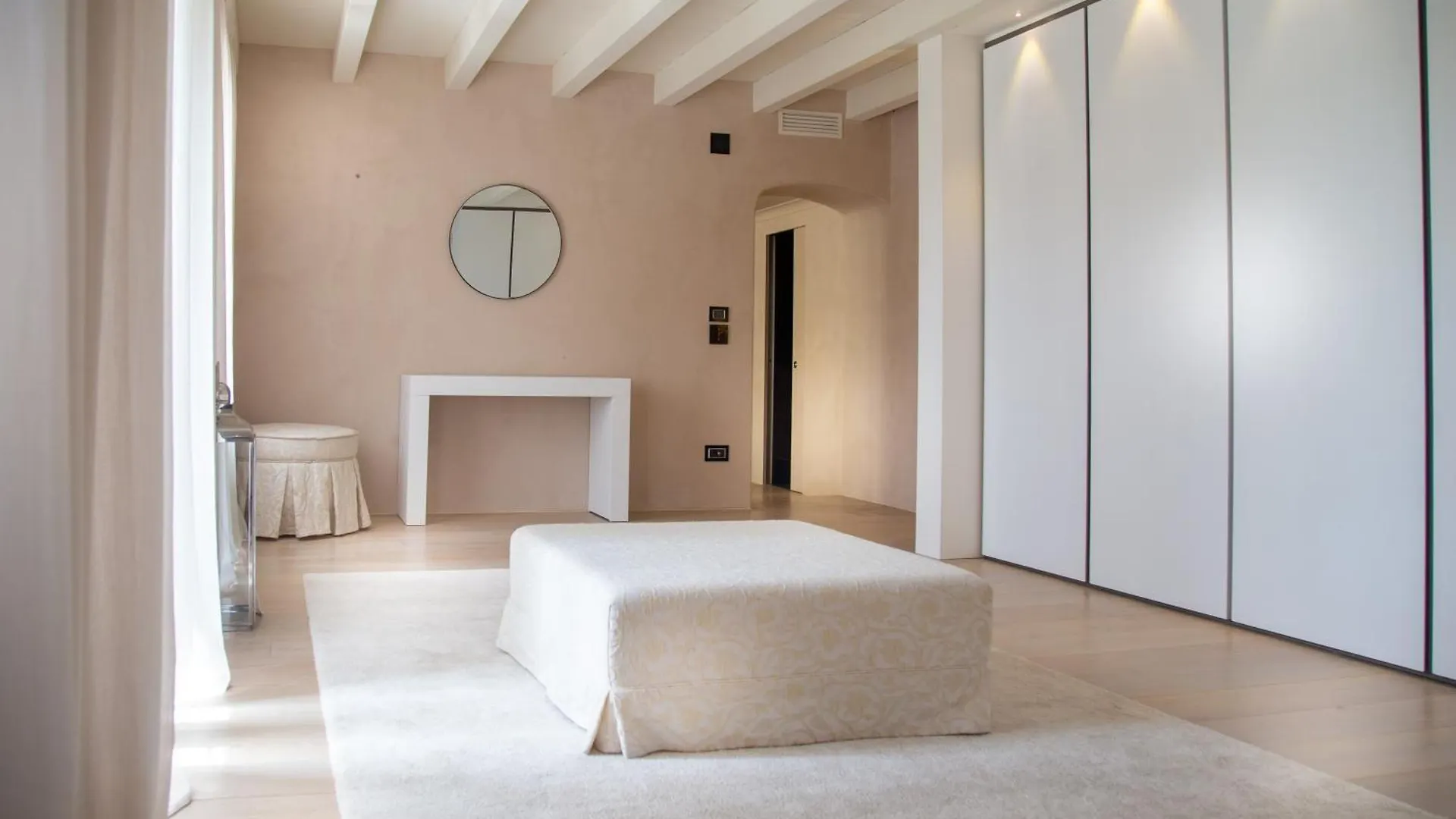 Guest House In Villa Gabrielle Torri Del Benaco