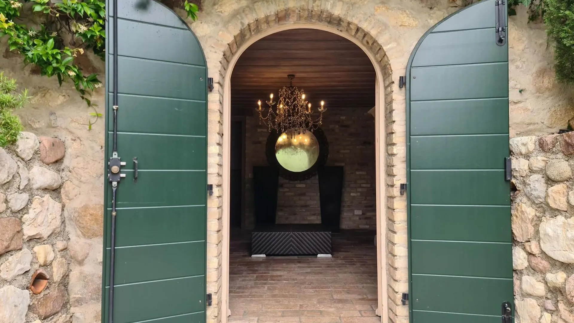 Guest House In Villa Gabrielle Torri Del Benaco